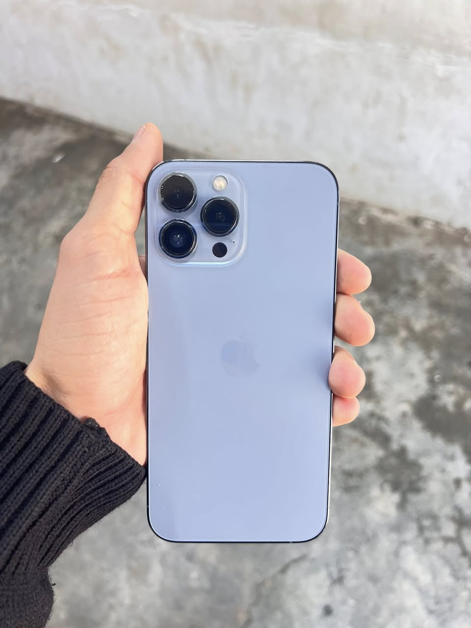 إسلام عليكم 13برو ماكس لل بيع باتري ٧٤ باتري تعبان يعوزو تبديل ذاكره ١٢٨ بي طبعه بل شاشه خفيفه السعر ٥٢٥ وبي مجال شي قليل يرهم مراوس معا فرق ***********
