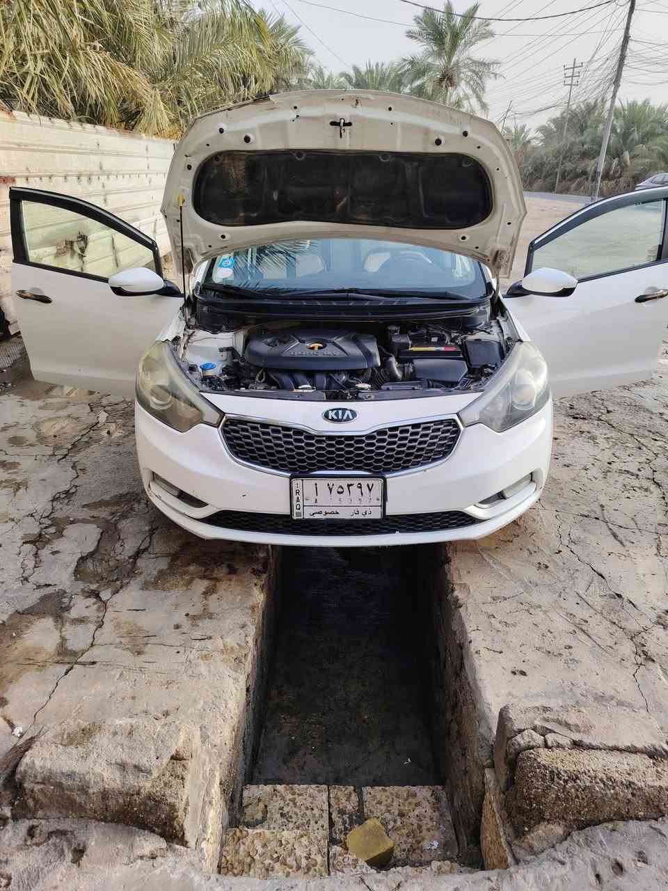 سلام عليكم كيا فورتي للبيع موديل 16وارد امريكي تبديل بنيد وبدنه بيهه بارد جهة العبري مكينه الفين دوش السعر 105 المكان ذي قار سوق الشيوخ للاستفسار الاتصال عله رقم ***********
