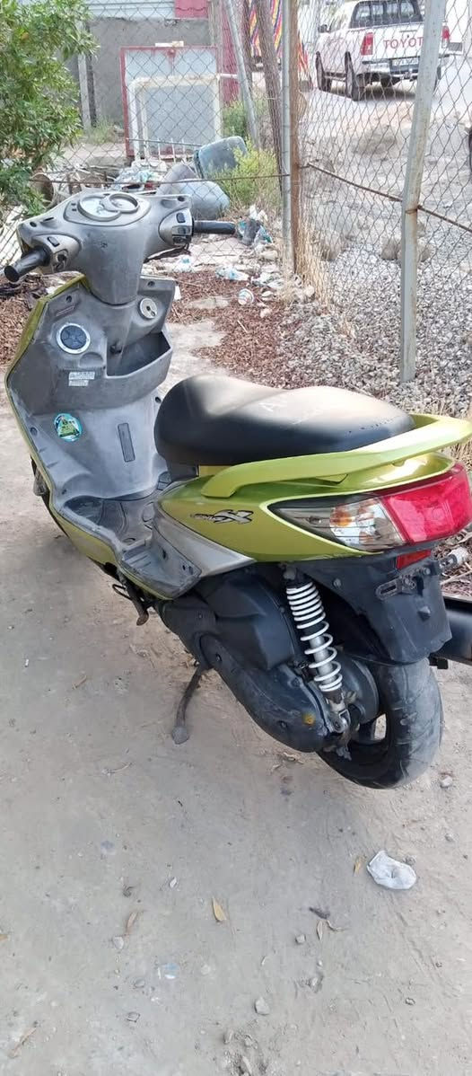 سلام عليكم دراجة سكنس فحل الدراجة جديدة خير من الله مكينة مكفولة كفالة عامة الكفرات شوفت عينك جديدة كلش ملاحظة ؟ الدشبول بس الشاشة الزغيرة محروكة مكاني بغداد الحسينية مال الراشدية السعر. تصل وتدلل ما متواجد على الفيس ***********
