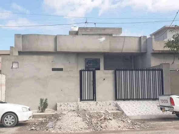 اعمالي صبغ الواجهات بمواد وعمل درجة اولى بمواد #سلكونية #مقاومه_للأمطار #واشعة_الشمس #وباللوان_ثابتة تدوم لسنوات
#ترميم #وصبغ البيوت والمحلات والمجمعات السكنية والطبية الداخل والواجهات الخارجية والابواب الحديد والشبابيك والابواب الخشبية
يوجد لدينا صبغ خاص #للسيراميك و #اخشاب_الصاج 
للعمل راسلوني على صفحة الفيس بوك او الواتساب ***********
#نضافة_العمل_شرطنا_الاول
#الديوانية
