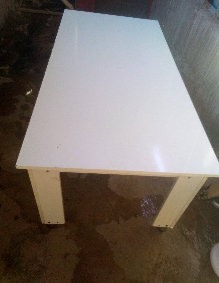 ميز للبيع *********** كركوك, العراق
