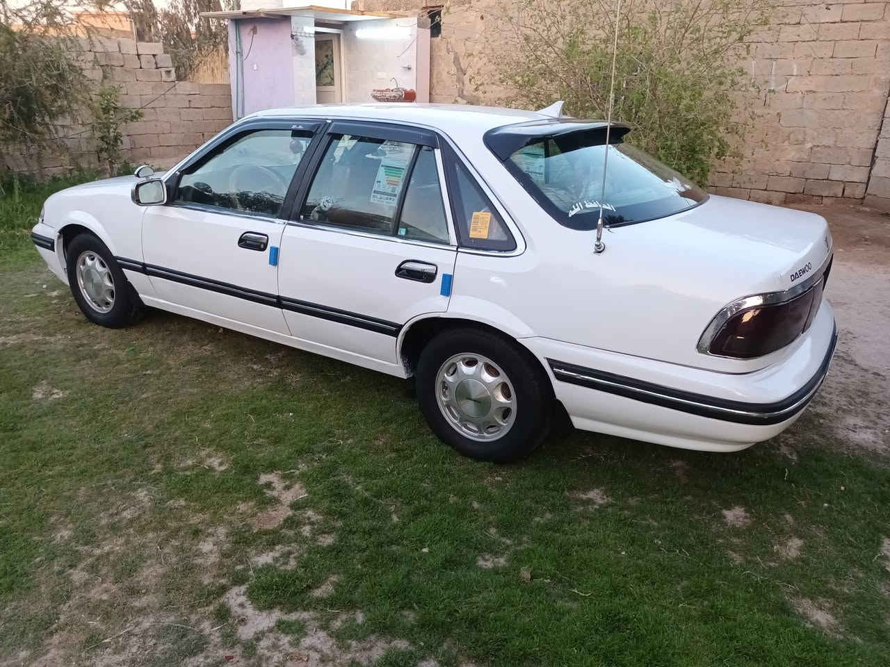 سلام عليكم دايو برنس للبيع موديل ٩٥رقم بغداد انكليزي هزه جديده محوله جديد سنويه ٣٠ كير اوتوماتيك محرك مفتوح صدر جديد كهربائيات كلها شغاله سياره جاهزه مابيها نقص سياره حلوه مال جناي داخل وخارج حلوه سياره تخم تاير جديد سعر ٣٨وبيها مجال لطيبين العنوان بغداد ابو غريب هاتف ***********هاتف هاتف ***********
