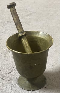 انتيكات • للبيع • سعر كل قطعة