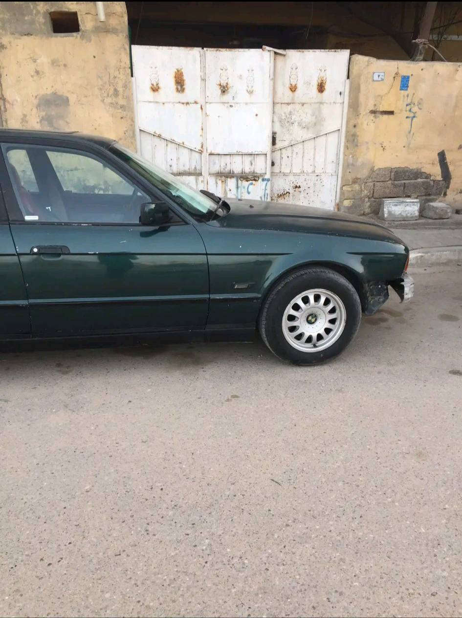 السلام عليكم
للبيع او امراوس 
بي ام 535
موديل 90 
سعر 49
مكاني بصره قبله 
محوره محرك او كير يباني استوه شاده محرك 3000 كلش قوي 
معدل بطناش شلعه كلش حلوه 
عضمته كلش حلوه ما بيه اخياس املكطينه 
تايرات استوي شادهن 
حدادا تعبانه 
ينرادله دعاميه ينزل من سعره 
سياره على ايدنه كلش ما اتعب انكر سلف او اطلع وين ما اتريد 
هذه رقمي  ***********
