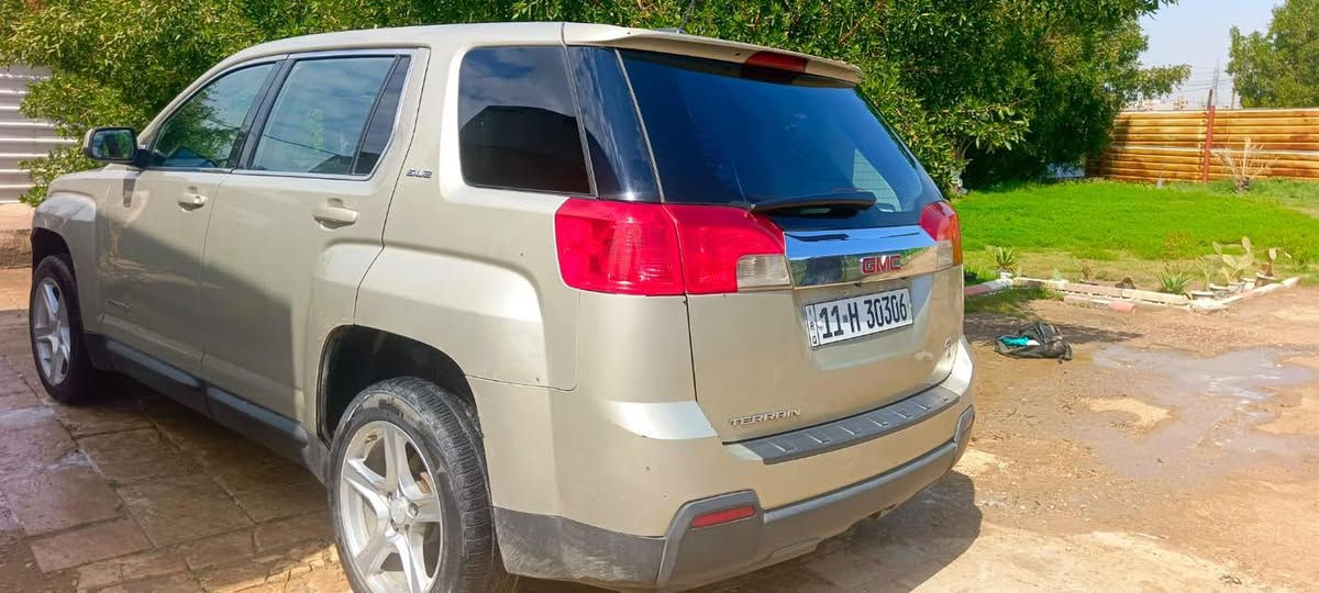 السلام عليكم جمسي تيران موديل 2015وارد كندي السياره مكينه كير حداديه خير من الله تخم تاير جديد مواصفات شاشه كاميرا تحدكم استرين جهتين سعر 115مكاني دوره ***********
