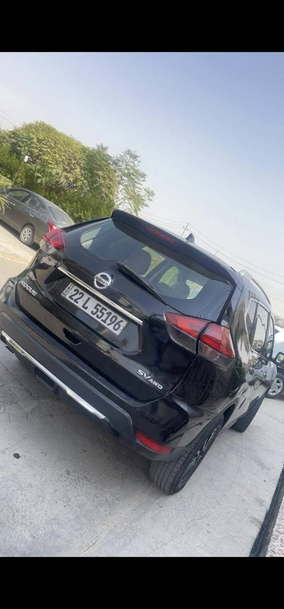 نیسان رۆگ مۆدیل 2018 مواسەفات SVawdدەبل ئەکسل مەکینە 2.5 تەنهاشەغال و دەرگا بەسمە راداری پیش وپشتی  کوشین کارەبای سندوق شەفت دەبل گیر کامیرە حەساسی دواوە ڤۆلیۆم وبلۆتوس سئ گیر سپۆرت نۆرمال تەنها  بۆنیدو جامرغی پیشەوەی لای سەیاق بۆیاخە بئ ژورەوە  وقۆپەگیرومەکینەو تەحویل و هه موشتیکی بەشەرتە سعری 130وةرقة 
ژمارەی مۆبایل ***********
