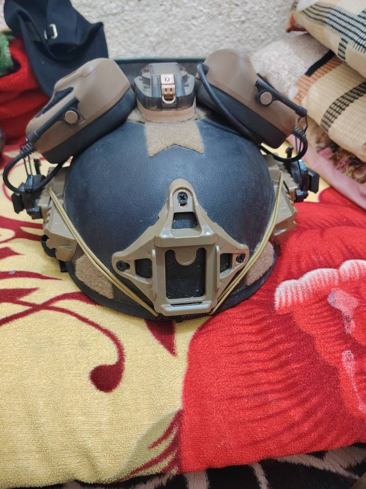 بلازمة سمارت حجم 55 الد فقط عطلان بيهة 250 الف + خوذة اصلية 75 الف + بلي وان جديد كامل ملحقات 40 الف الشراي يتصل ((***********)) عمارة, ميسان
