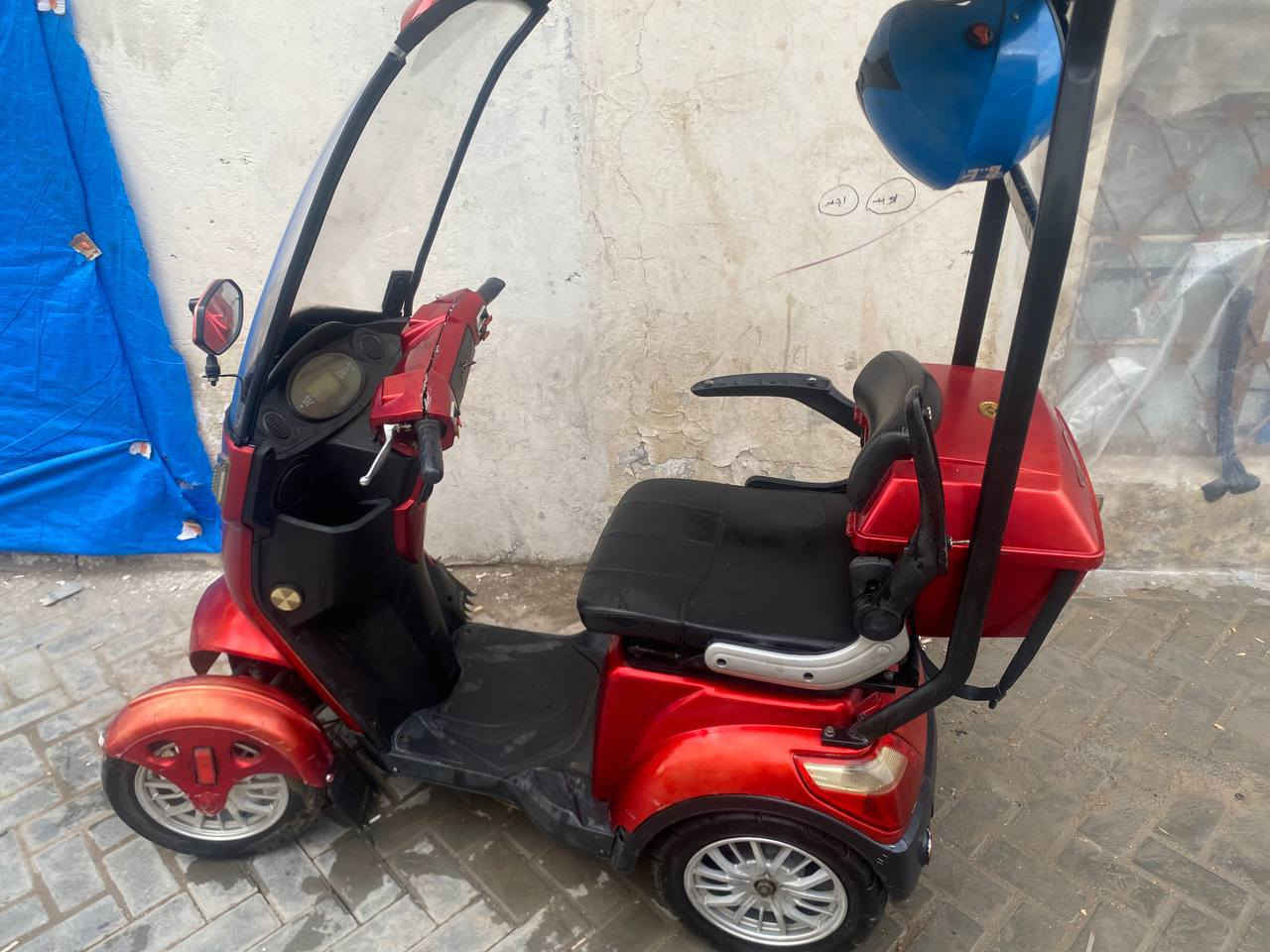 بسم الله الرحمن الرحيم دراجه كهربائيه (سكوتر) للبيع بحاله جيده جداً السعر 850 وبيهه مجال بسيط الموقع في بغداد الجديده للاستفسار الاتصال على الرقم التالي 
***********
***********
متوفر واتساب
