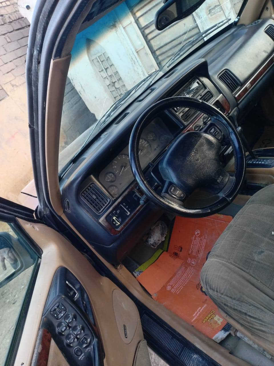 سلام عليكم جيب موديل 94 رقم سليمانه جديد دولي القايت 30 سياره جديده معنه الكلمه فول مواصفات صبق بلاد كفالة من العيوب شرعية تريد مداور تريد وكاله العنوان ناصريه المركز ***********ء***********
