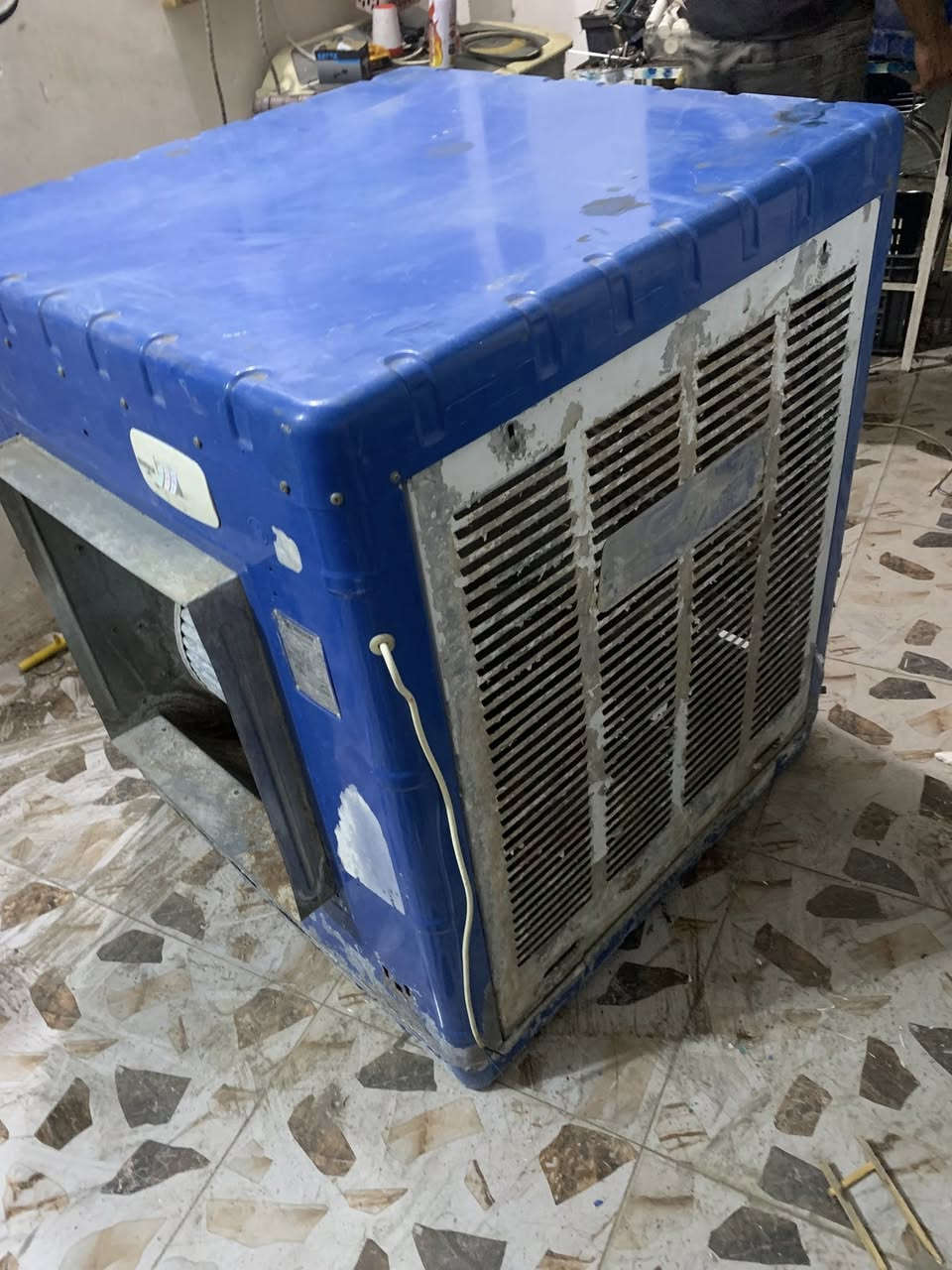 مبرده سوبر 4ونص البيع شقاله سرعتين 
سعر 140وبيه مجال  انتصل وتدلل ***********
