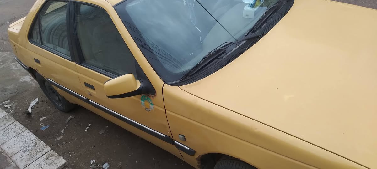 سلام عليكم بيجو 405للبيع
موديل 2012سياره حلوه هيئه وغرامات مصفره تخم تاير كير مكينه مكفولات حداديه توني مبدله كشره حلوه لا ظربه ولا تبديل ولا صبغ سنويه نافذه ب2025سعر 28بيه مجال بصيط حك جيه 
***********اتصل او وات ساب
