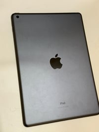 آيباد ٩ ٢٥٦ • بطارية ٨٨ • نجف