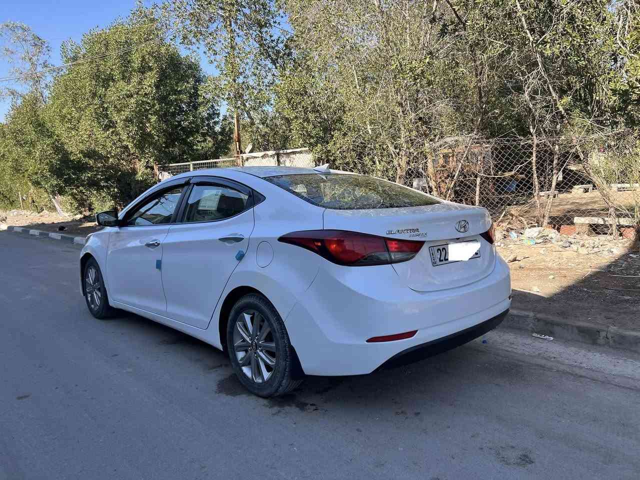 السلام عليكم النترا مديل ٢٠١٦وارد أمريكي 🇺🇸 صور الحادث منشورات  السيارة جديد وجهزه مكينه وكير وحداديه وتخم تاير مكفولات مكينه ١٨٠٠دوش   العنوان بغداد رقم  *********** السعر ١٠٨وبي مجال شي بسيط
