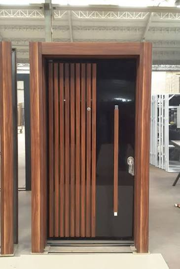 سلام عليكم ابواب قاصه ابواب خشب ابواب المنيوم شبابيك المنيوم بنسب الاسعار بس لهلنه وناسنه بل كرغوليه 
ما عليك بس تواصل معا الرقم واتس اب ***********
