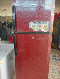 ثلاجه رويال • حجم عائلي • نظيف