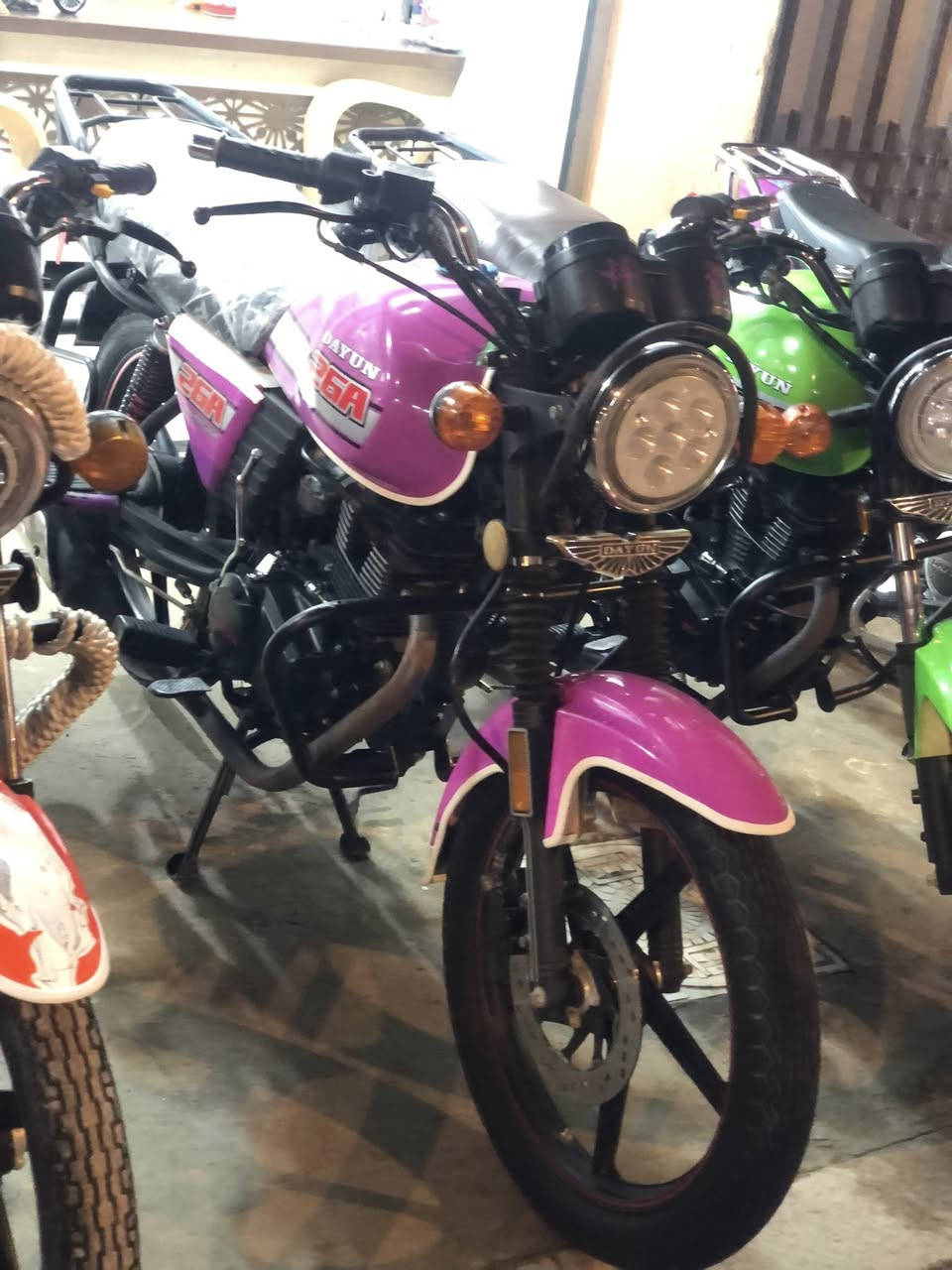 معرض المايسترو لبيع وشراء الدراجات الناريه والشحن 
دايوان نفخ 
ناما اربعه كير امتياز 
شاينك سونك ٢٦
بايسكل شحن 
موبايل ***********
كربلاء نافوره حي العباس شارع السيده نرجس
