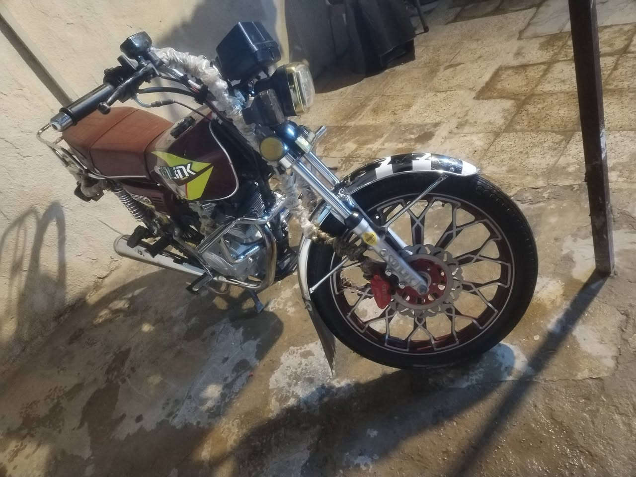 السلام عليكم الماطور أيراني موديل 24 كله شغال والسعر 600 وبي مجال والاتصال ***********
