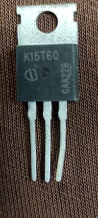 ١٠ قطع • إكسسوارات إلكترونية