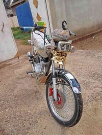 ، دراجه للبيع موديل 2023. لسعر 600وبيه مجال  07815675547  لموشراي ليرا...