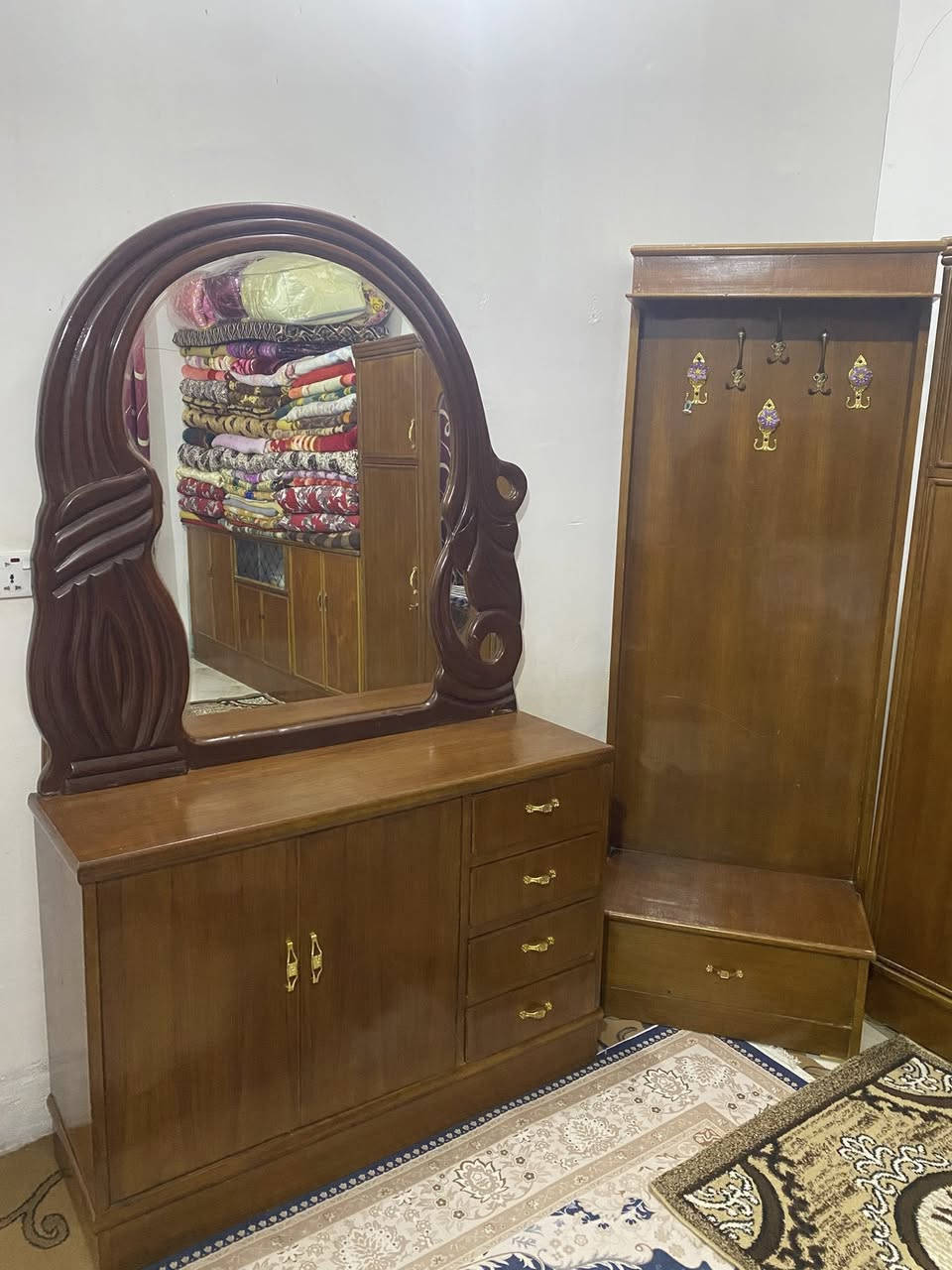 غرفة نوم للبيع عراقية 6قطع
سعرها 500 وبيها مجال 
مكاني ابو غريب


**إذا كنت صاحب هذا الإعلان وتريد حذفه لأي سبب، رجاءا أرسل رسالة إلى الدعم الفني**