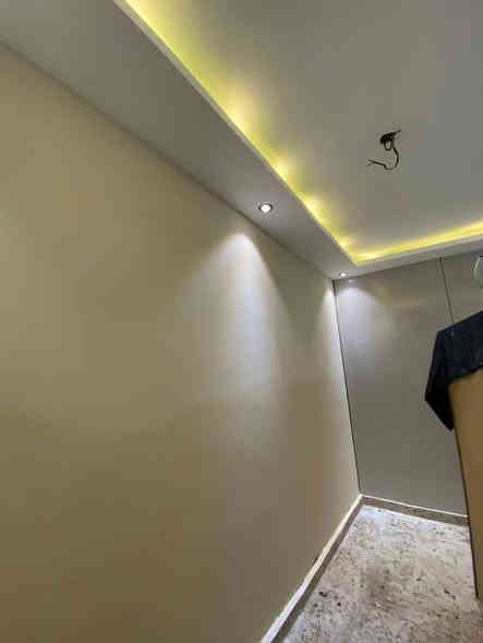 سلام عليكم خلفة صباغ طلاس جبس
شغل درجة اولى اطلع باليومية قطعي ع المتر 
عنواني بغداد البلديات ***********
