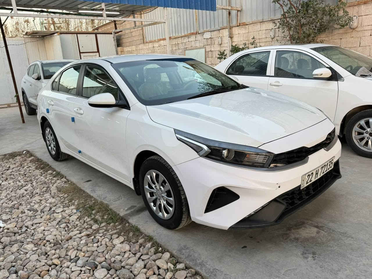 سلام عليكم
سيراتو.  ٢٢
رقم أربيل 
محرك.    1600
قطعتين تبريد 
كشاف +كروز سرعه  
السعر ١٥٣ وبيها مجال. قليل
***********
واسط الزبيديه
