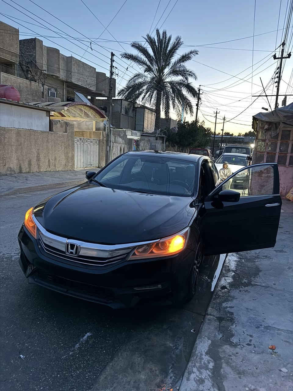 هوندا اكورد 2017 سبورت 2400cc تنفس طبيعي
مكينة كير كفاله
رقم دهوك ب اسمي
مواصفات نص فول
كشن كهرباء 
شاشه وبلوتوث
تحكم ستيرن وكروز سرعه
شفتات ستين
حادث فقط بنيد
 تبريد ثلج
السعر: 119 
***********
بغداد دولعي
