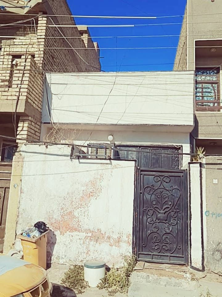 السلام عليكم  بيت البيع بل مخابرات اخر فرع بل مخابرات بل سند 53 متر واقع حال 75 بنا نضيف
الاستفسار الإتصال عل رقم
***********
