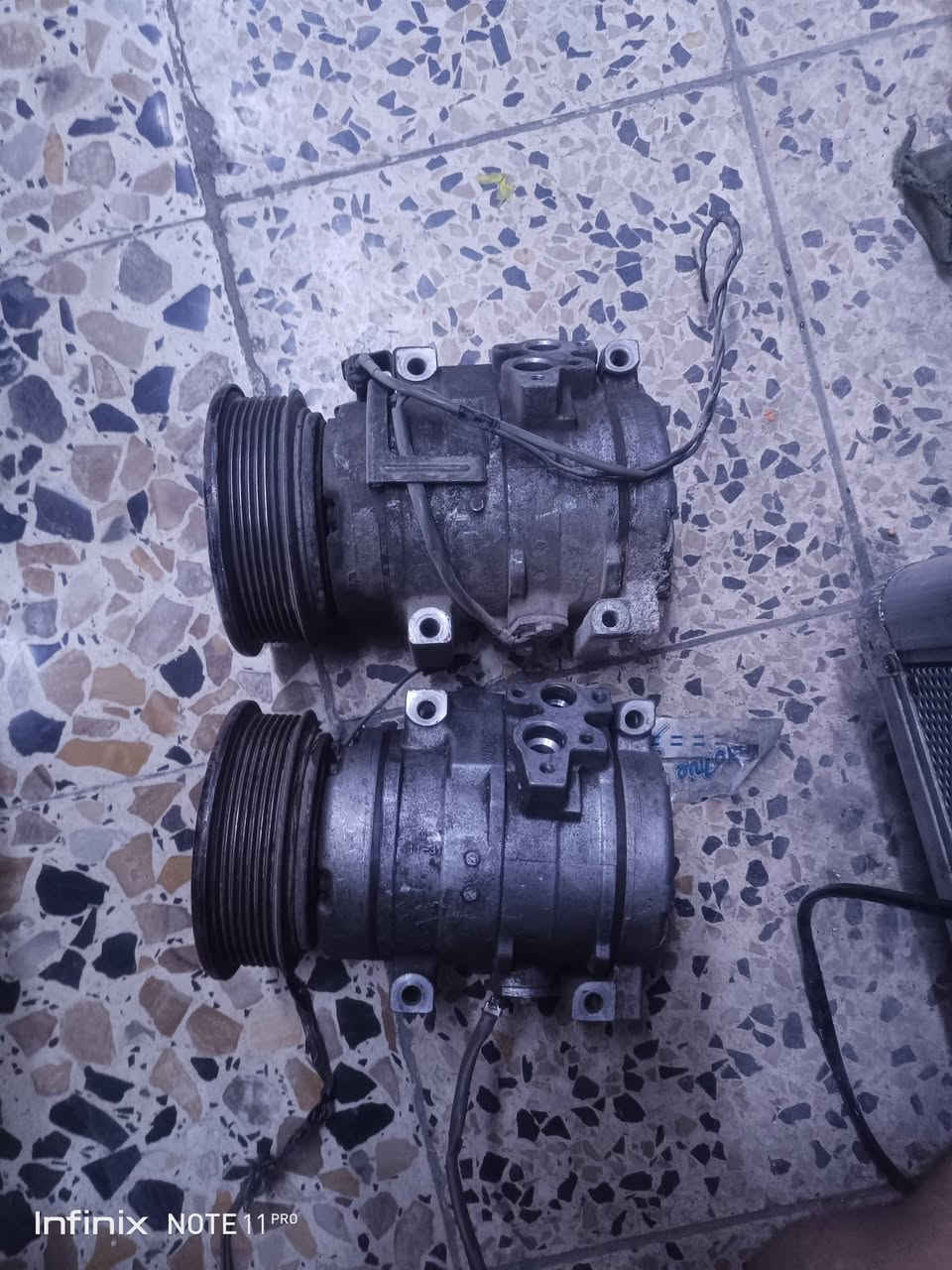 السلام عليكم شباب هذني غراض مال باجيرو موديل 2007 الى 2020 ع واتساب ***********
