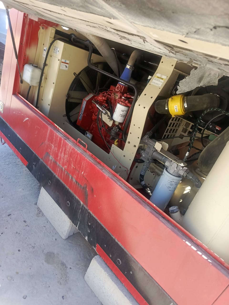 كبريسر انكر توسان الحجم 375كامل جاهز المكان البصره التصال ***********
