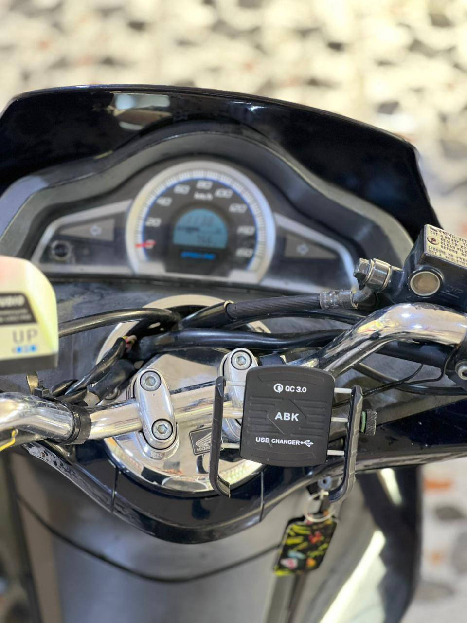 السلام عليكم ورحمة الله وبركاته
دراجه بي سي اكس  JF ياباني اصل الجيل الثاني 
كفاله عامه الدرجه ماشيه ٥٣ خير من الله شلعه معدل كله بلاديه حساس ازدحام حساس حرف A
خير من الله السعر مليون و٨٥٠وبيه مجال مستعجل علا بيعته  مكاني ديالي بعقوبه تقاطع 
القدس  للأستفسار ‭٠٧٧٨ ٢٩٩ ٤٦٩٩
