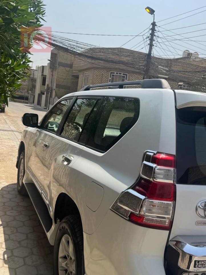 برادو 2013 بيع فقط مواصفات TX.L سياره حلوه رقم اربيل السيارة 4 سلندر 2700 

محرك وكير وحدادية ممتاز 

المواصفات : 

1- تبريد مركزي والتبريد الخلفي منفصل 

2- شاشة كبيرة 
3- كاميرة خلفية 
4- مري شفط 
5- بجم زنون " لايت وكشافات "
6- سبير وعدة كاملة 
 7- تحكم لايت يصعد وينزل 
8- تحكم فورويل "دبل ثقيل ودبل خفيف " 
9- فرامل مانع انزلاق
 10-ثلاجة 
السعر 245
***********
