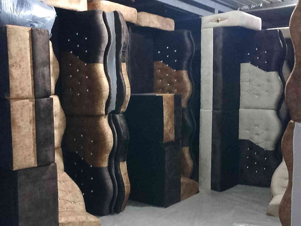 شباب وصلت وجبت دواوين جديد اشكال والوان مختلفه ديوان ٢٠ مقعد سعرا ٧٥٠ ويا كوشات هديه مكاني شيخ حمد طريق زملت مقابل وكيل عادل عبوو توجد خدمة توصيل *********** بي واتساب الي يريد ١٠ مقعد سعرا ٣٧٥ وعدي هواي موديلات والوان وبيكم خير وتدللون
