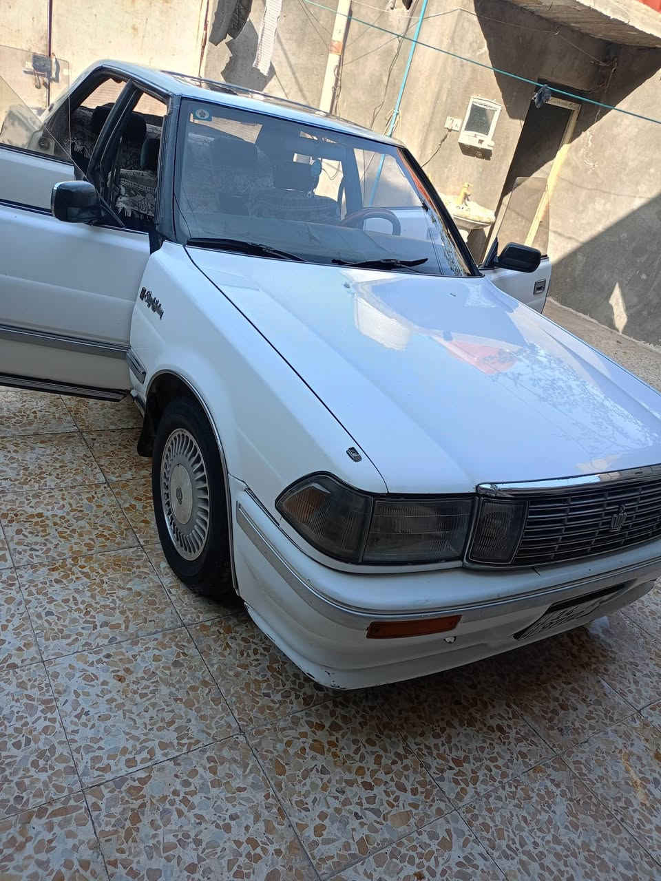 سلام عليكم من رخصت الادمن سياره للبيع هاتوب موديل 92 بلاد سياره مكفوله من كلشي بصره 4شوارع
سعر 45وبيهه مجال 
رقم الهاتف ***********

