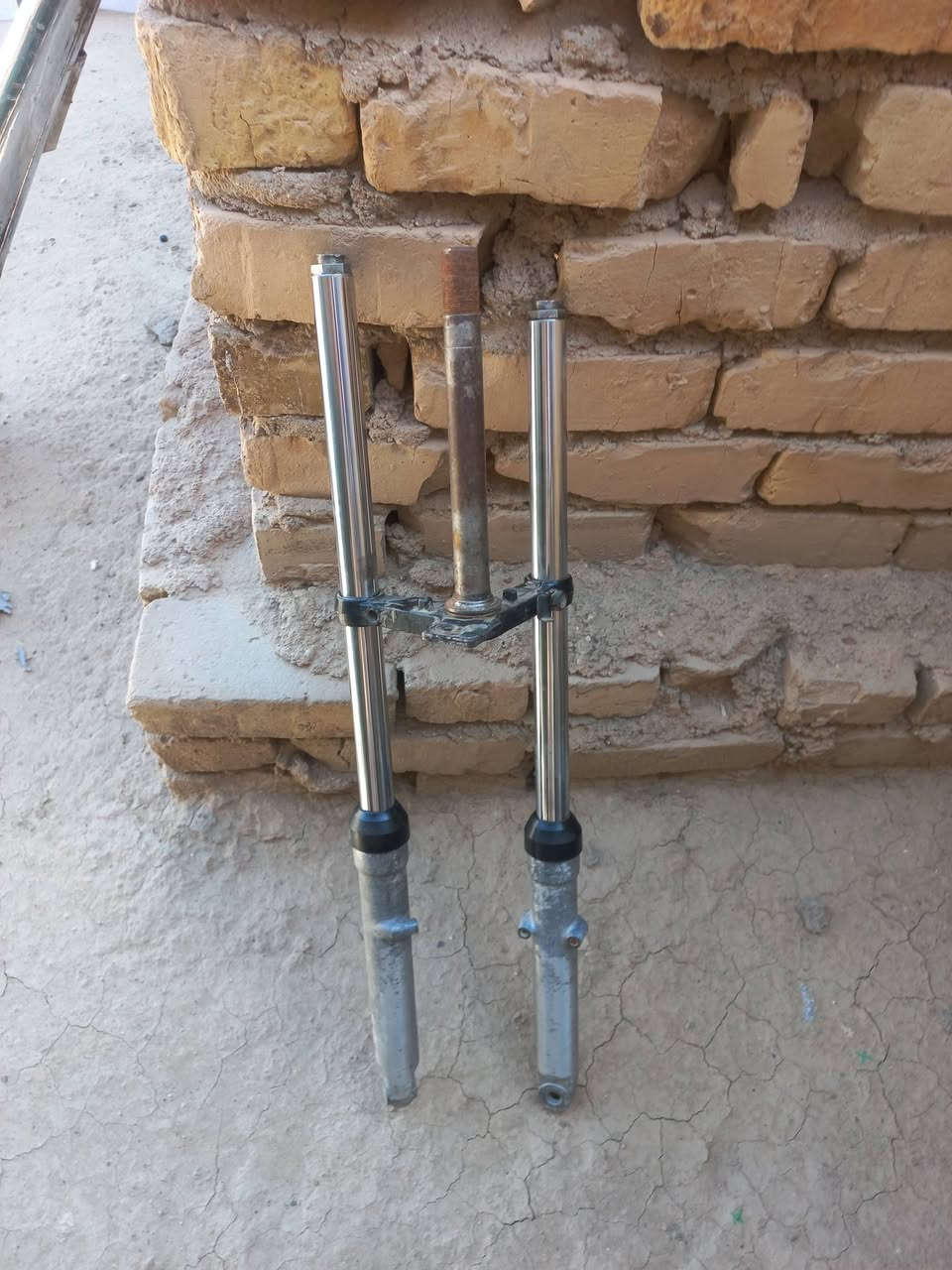 شاصي سكنر 27 برغي ما مشدود علي سعره 140 قفل وياله نضيفات كاملات هنه تواير جوابه جيب شد الويل كدام صالي اسبوع من اشتريته سعرهن 50 قفل
سدر شغال ما بي شي جيب شد  سعره 12 قفل 
عربانه + صالصنه صوت يخبل صوته سعرهن 15 قفل 
رقمي *********** مكاني شطره
