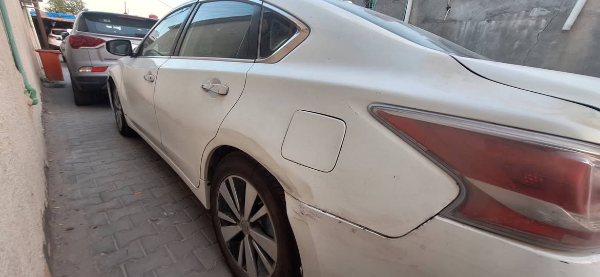 السلام عليكم
نيسان التيما موديل ٢٠١٣ 
محرك السيارة مجفت 
السيارة حداديتهه وسط وطستهه ناعمه لكن بحاجة الى تبديل ربلات مكينه 
نقص لايتات الامامية بحاجة الى تعمير 
كمبريسر تبريد شغال فقط كلج كمبريسر متوقف 
السعر ٦٧ ورقه قابل للتفاوض
***********
