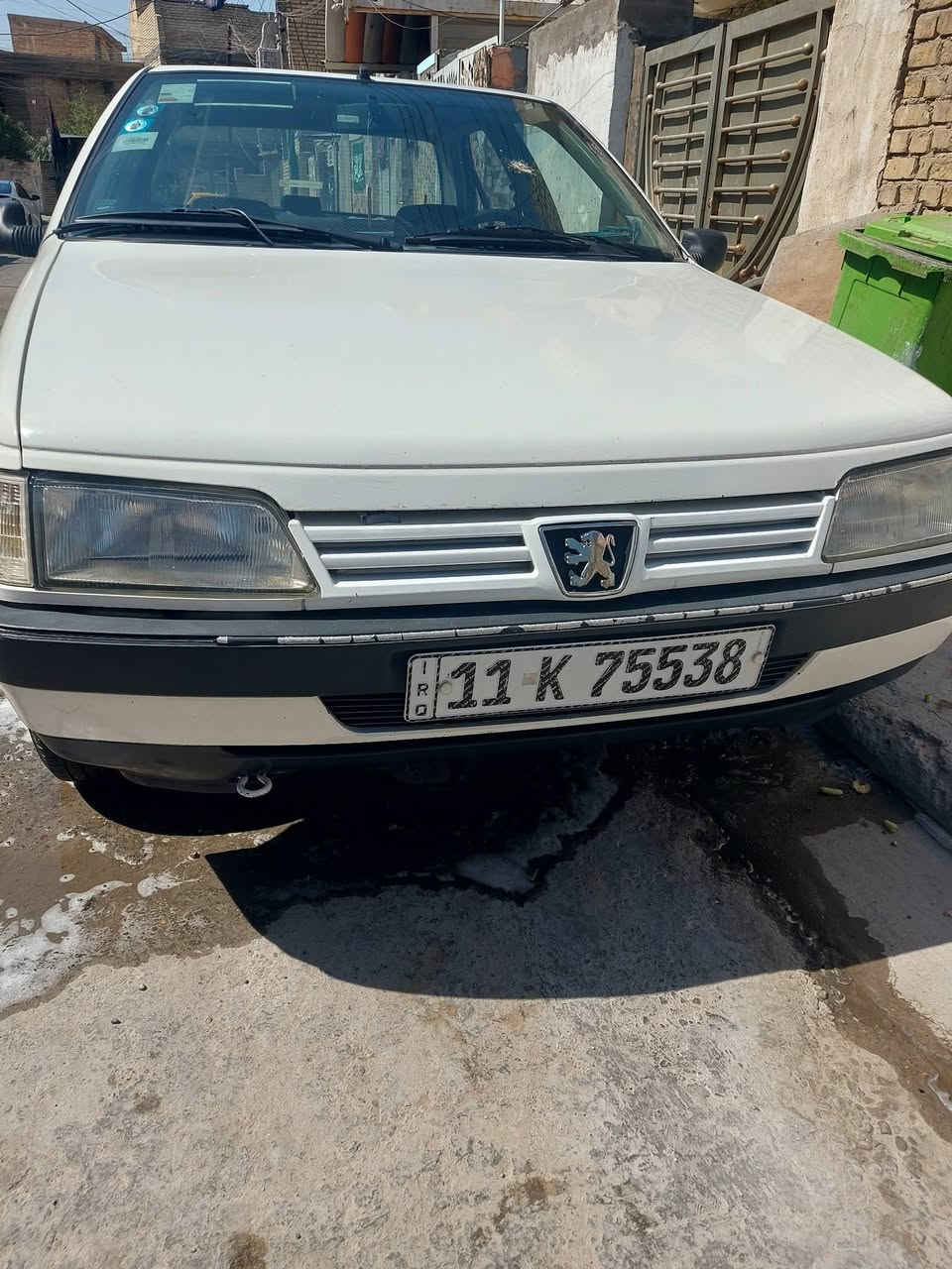 سلام عليكم
بيجو ٤٠٥ 
للبيع سياره جاهزه 
تخم تاير جديد عينه وصينية جدد بلاديه سياره ما بيه صبغ 
سياره باسمنه تحويل ثاني يوم بغداد الشعب للإستفسار ***********
