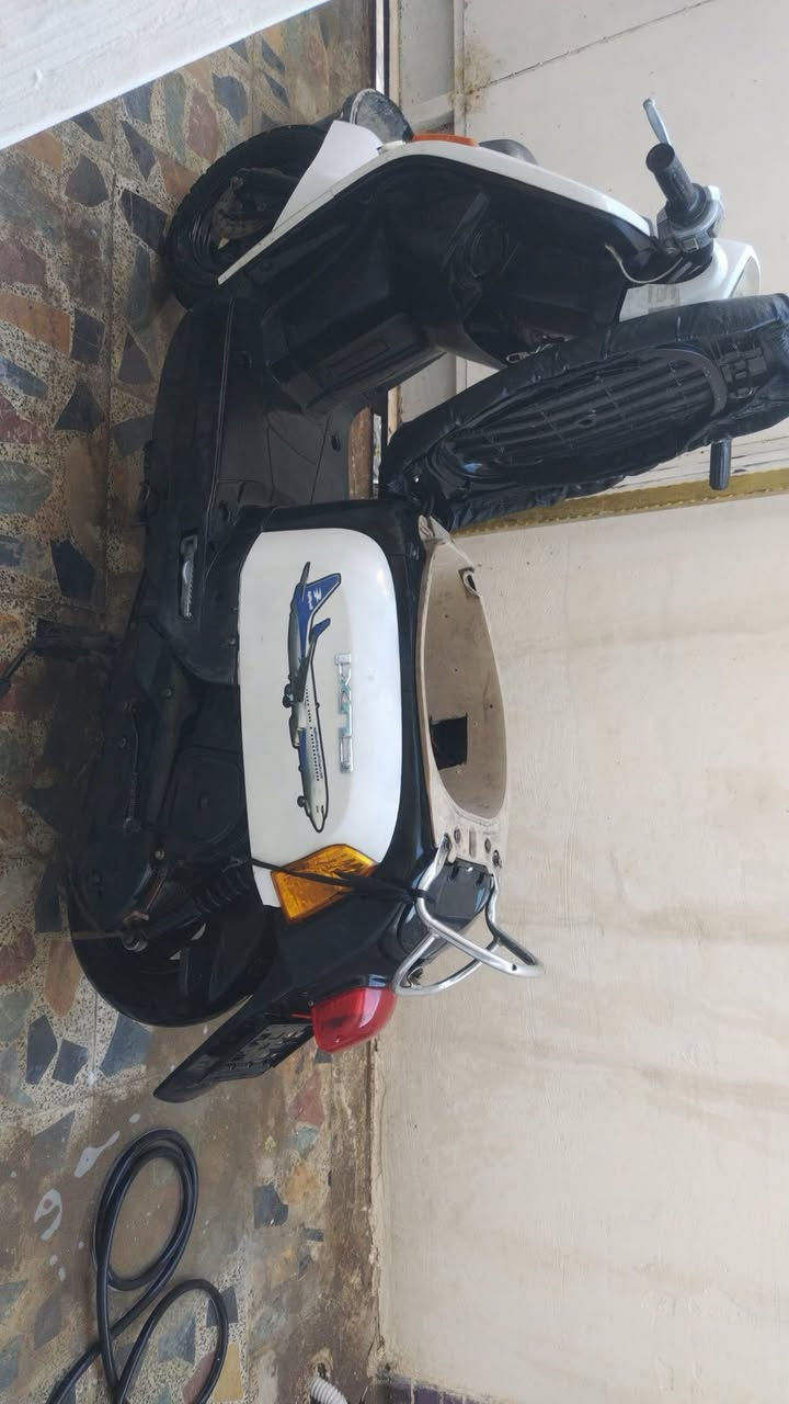 سلام عليكم دراجه بوليس كابريتر  تايرات جدد كهربائيات كله شغاله مكينه حلوه  مكااني بغداد حي ور  أم الكبر والغزلان السعر 450 وبيه مجال  رقمي *********** واتساب
