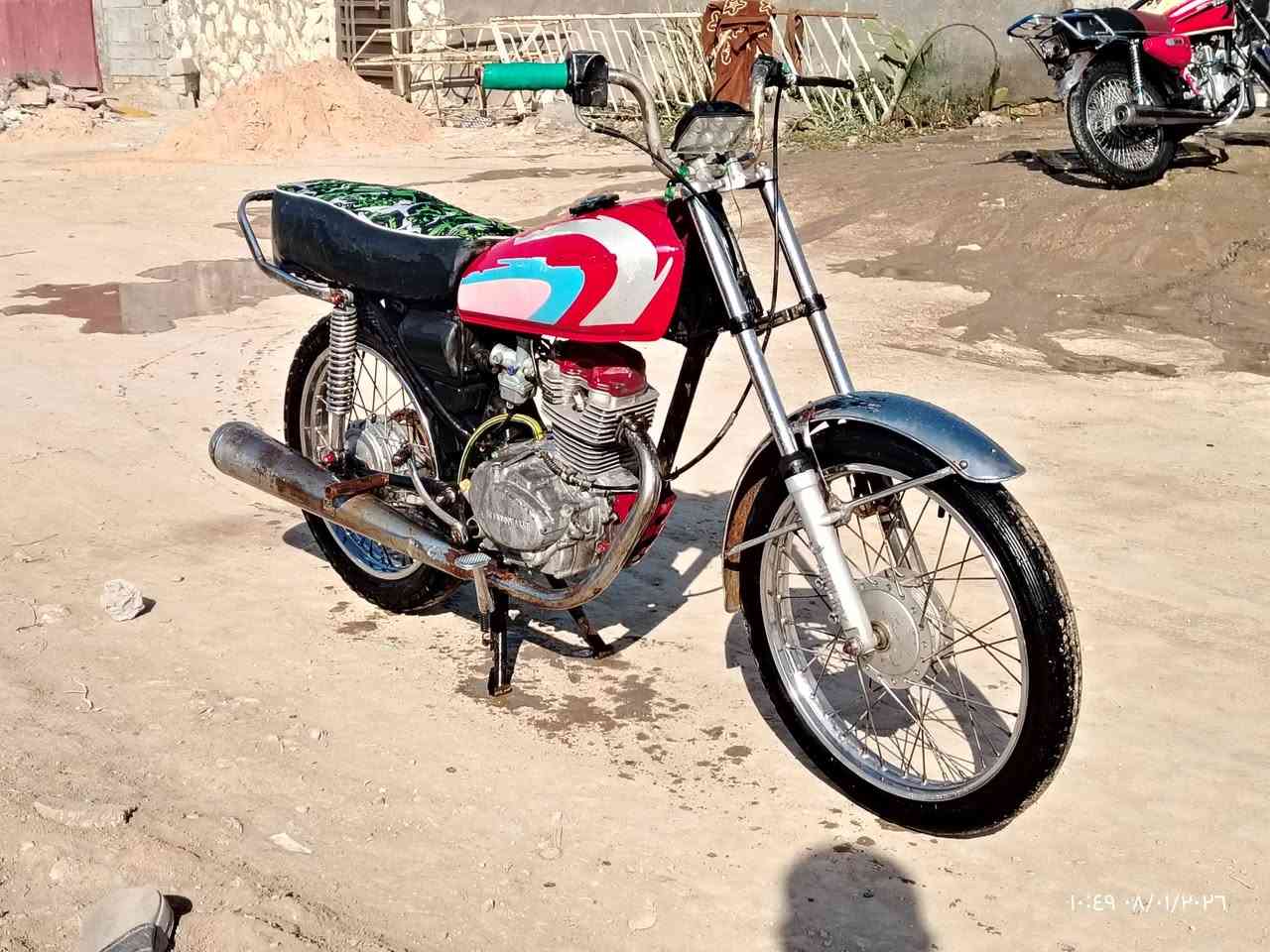 سلام عليكم دراجه ارشه كلك البيع سعره 250 وبيها مجال
مكانه ديوانيه عفك رقمي *********** واتساب
