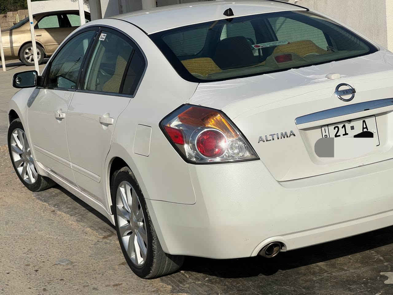 نيسان التيما موديل 2008  خليجي گيرومحرك بشرط   سنويه وهزه ورقم جديد لحد 2029 بشرط تحويل وغرامات
 ظرره 3 قطع فقط بدون  دواخل سياره احلى من صوره بدون بارد بدون شخوط
سعر :88 او بيه مجال 
عنوان: ديالى خانقين 
رقم: ***********
