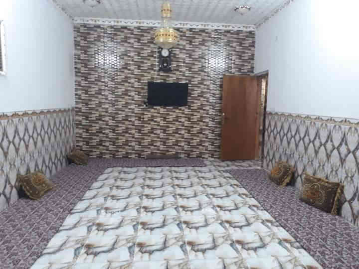 السلام عليكم بيت للبيع موقع مميز وحلو والبيت مرتب على اخر حبايه مساحه البيت 361
3 غرف نوم 5×4
هول 5×5
استقبال4×8
مطبخ4×5
صحيات داخلية و خارجيه
الموقع السايلو شارع البزل اول كنطره للاستفسار اكثر اتصل على الارقام التاليه وتاخذ العيون وياهن *********** فقط اتصال
فقط واتساب ***********
