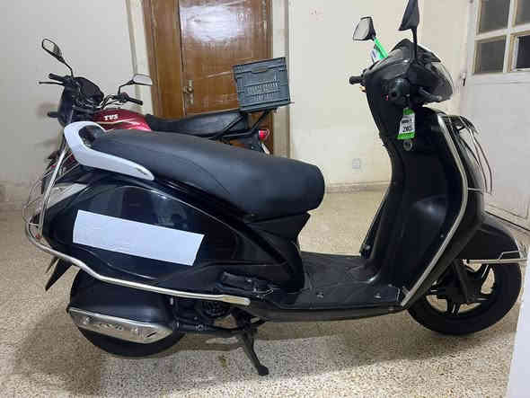 مكلف بلنشر دراجه جديد مكفوله سعرهه واحد و300مكاني كوت قضاء ال‏‪***********‬‏
