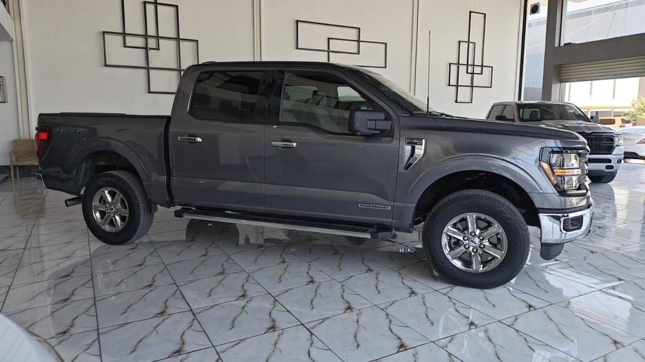 Ford f 150 hiberd 2024
فۆرد ئەمریکی ٢٠٢٤ هایبێرد مەکینە ٣٫٥
نمونە لە جوانی بێ شوخت بێ قەپوقۆپ 
ڕەقەم کاتی سێ مانگی لەگەڵە
پێنج کامیرا ڕادارت پێش و پاش
پێش و پشتی کەپسە تەنها سێ پارچەی بەخی ئەمریکای هەیە باقی بەشەرت  سیارەکە لە هەرسێ پارێزگا ڕەقەم دەکرێ 
فورد امریکی 2024 هایبرد بچم کبس بها ثلاث قطعة بخ كلير في امريكا باقي بشرط مابها اي شوخت و تترقم شيمالي بها ثلاث اشهر
عنوان هەولێر معرەز سەفوان
***********
***********
