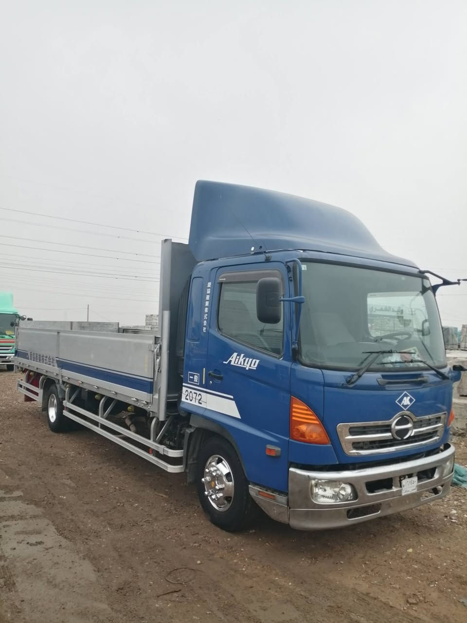 سلام عليكم هينو شيطان للبيع موديل 23 دخول جديد مكينه 5 سوبر طول سته وربع كاعيت البدي حديد تخم تاير السياره جديده مكفوله العنوان واسط الصويرة ***********
