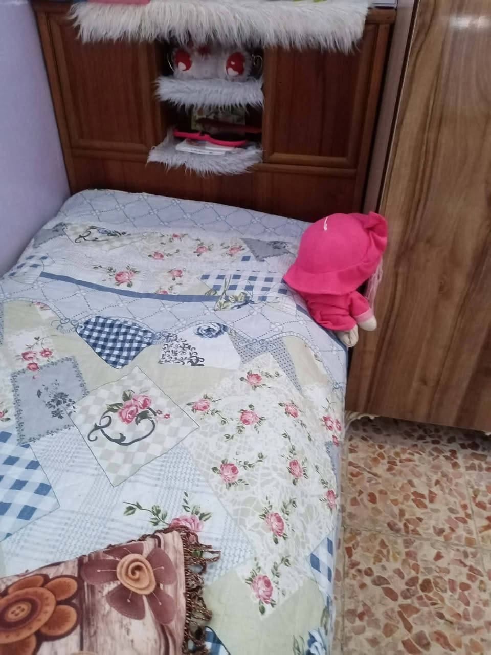تخت قطعتين ابو النفر  كلش جدد ونظافي سعر التخت 75 نهايتو 70  مكانو موصل يارمجه الشرقيه ثاني


**إذا كنت صاحب هذا الإعلان وتريد حذفه لأي سبب، رجاءا أرسل رسالة إلى الدعم الفني**