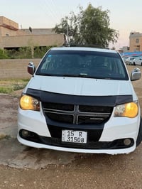 دوج كرفان موديل 2012 السياره مكفوله من الحوادث  سياره نضيفه بوب كهرباء...