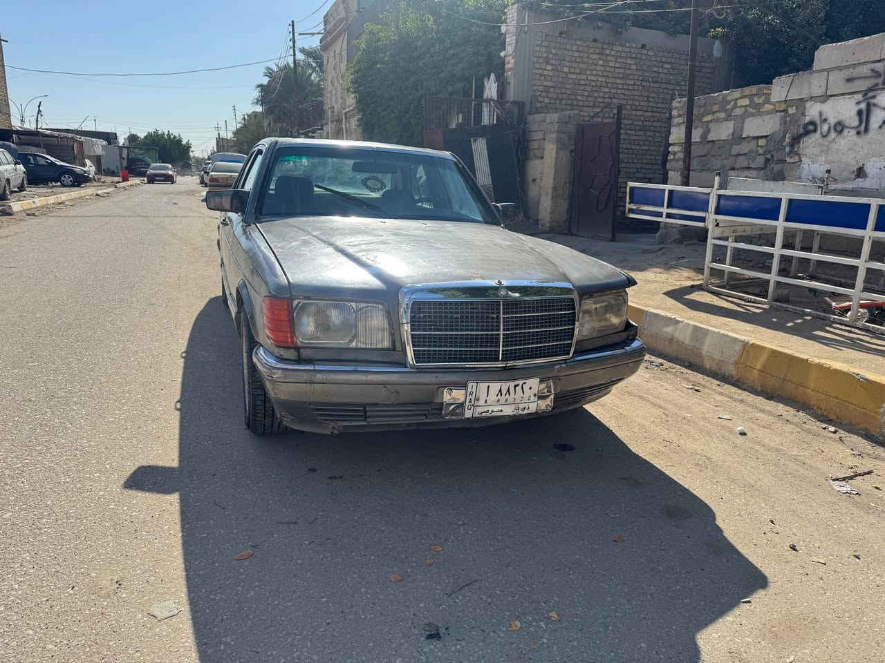 السلام عليكم للبيع أو  مراوس مارسدس جامبو مديل 88 مكينه وكير فيفتي جدد دواخل حلوه كهربايات كلها شغاله حداديه حلوه رقم ذي قار مشروع وطني سنويه 27 ضايعه السعر25 وبيه مجال مكاني الناصريه مركز رقم *********** ناصرية, ذي قار
