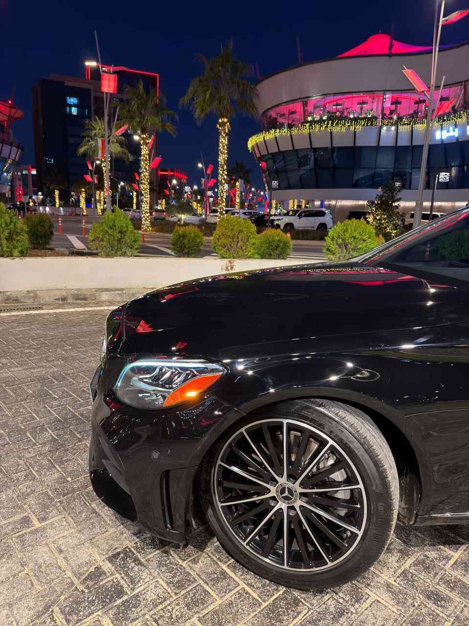 MERCEDES BENZ C-Class
C300 💥
الموديل : 2021 🚘
اللون : أسود 
كشنات خزن Memory set 💺 
رادار جانبي 👀 
رادار امامي 👁️ 
صندوق كهربائي ⚡️ 
داخل اسود جلد 
هندبريك بصمة ✔️ 
تحديد مسار 🛣️
مري حساسات 💥
مري شفط 🔥 
فتحة سقف 
ستيرن تدفئه
شاشة الكتروني داخل الجديد
شفتات ستيرن 
ليد داخلي 
اوتو هولد 
4 مودات قيادة 
عداد الكتروني 
لايت امامي 8 عدسات 
حساسات 360 درجة امامي وخلفي 
كاميره خلفيه
كروس سرعه 
المسافه المقطوعه : 50،000 mi 
الضرر : فقط خشم البنيد صبغ يعني مو كامل و4 اصابع بارد في الجاملغ الخلفي وتكحيل  بسيط في باب السائق 
ايرباك ستيرن مرجع سستم فقط ستيرن ( دركه )  
السيارة بدون دواخل وبدون اي ملاحظات وبدون اي نقص دهن وتايرات وطخم كله جديد ووكالة تشغل وتمشي بدون متصرف دينار واحد
السعر 26،800$ ( 268 ورقة ) 💸 💵 
*** السيارة رقم اربيل  وعنوانها اربيل - ERBIL 
للتواصل : 
*********** 📞 ☎️
*********** 📞 ☎️
