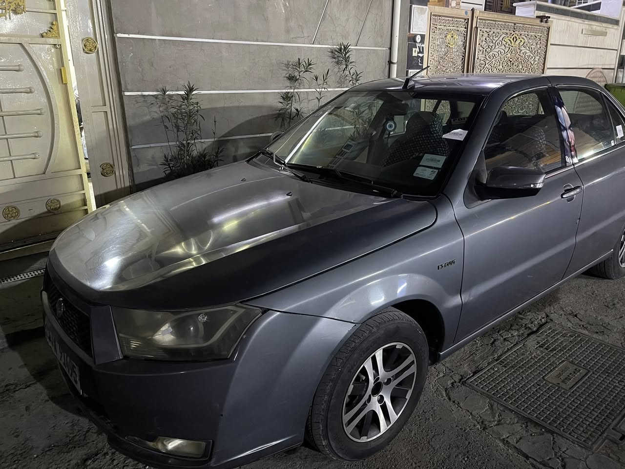 سمند دنا موديل 2018 مكفولة ماشية 136 صدر جديد تبريدها ثلج كشنات كهربائية حساسات السيارة جديدة بس يحتاجلها تبديل كور سعرها 45 وبيها مجال
***********
