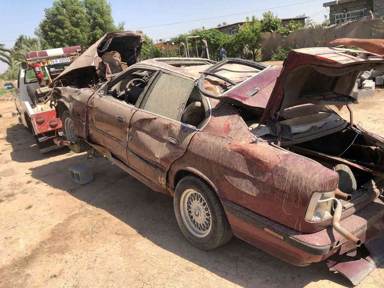 السلام عليكم سياره BMW 535i موديل 1990  تسقيط رقم انبار صاحبها موجود تفاصيل السياره كلهن موجوده محتويات الكير والمكينه موجودات كهربائيات السياره ضفيره عقل موجودات حتى البطاريه موجوده مكان السياره بغداد الرضوانيه  

السعر 19  ورقه 
رقم التواصل: ***********
